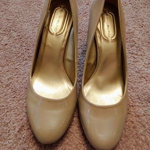 Bandolino Beige Nude Heels 10M